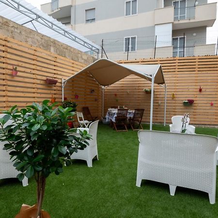 Da Zia Gina Locazione Turistica Hotel Bisceglie Buitenkant foto